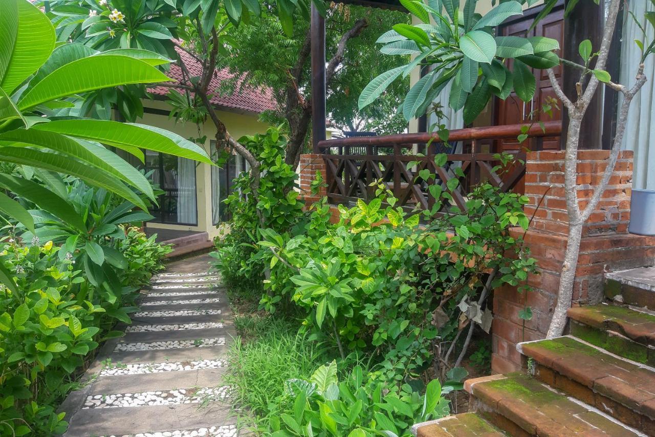 Oyo 3070 Villa Lovina Eco Lodge Exteriör bild